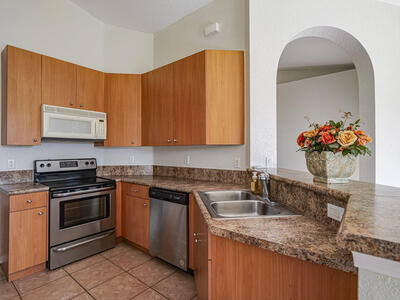 5518 Place Lake Drive, Fort Pierce, FL 34951