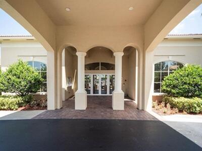 5518 Place Lake Drive, Fort Pierce, FL 34951