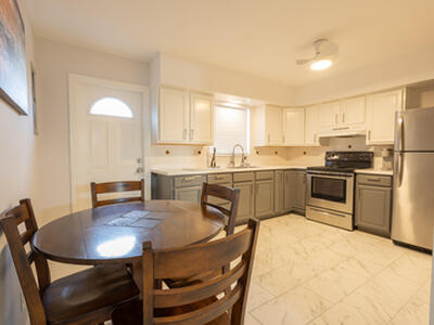 714 S Arnold Avenue, Lantana, FL 33462