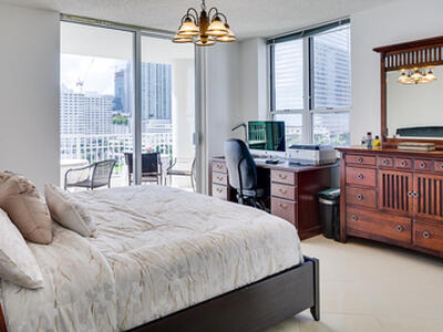 701 Brickell Key Boulevard, Miami, FL 33131