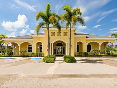 6326 NW Northwood Loop, Port Saint Lucie, FL 34983