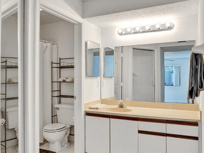 12 Via De Casas Sur, Boynton Beach, FL 33426