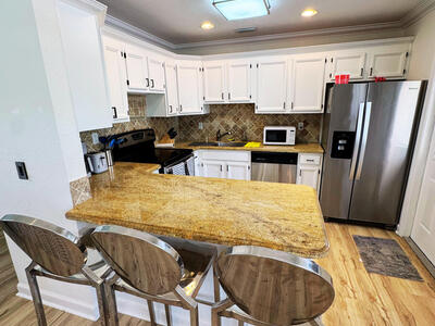 300 NE 7th Street, Boca Raton, FL 33432