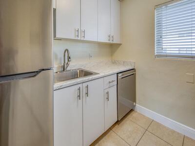 101 S Palmway, Lake Worth Beach, FL 33460