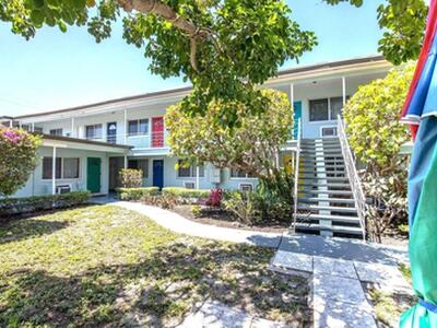 101 S Palmway, Lake Worth Beach, FL 33460