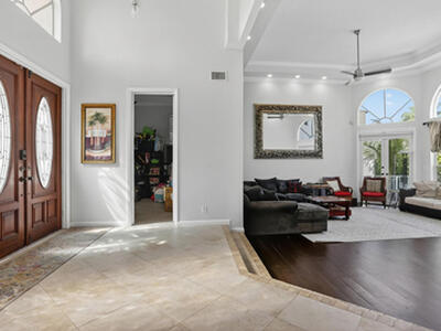 4830 NE 28 Avenue, Lighthouse Point, FL 33064