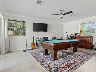 4830 NE 28 Avenue, Lighthouse Point, FL 33064