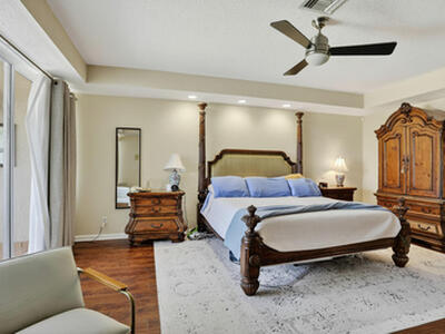 4830 NE 28 Avenue, Lighthouse Point, FL 33064