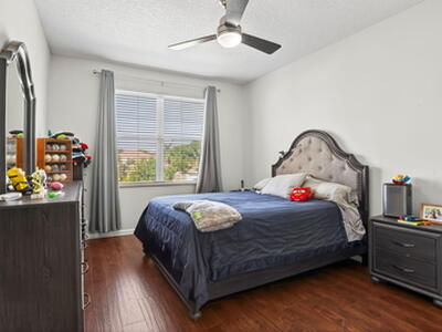 4830 NE 28 Avenue, Lighthouse Point, FL 33064