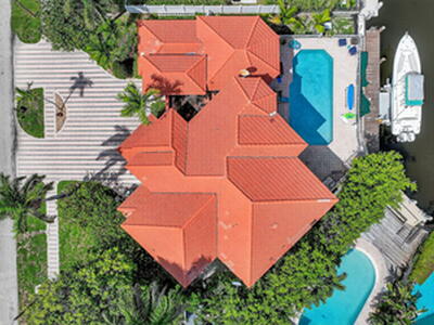 4830 NE 28 Avenue, Lighthouse Point, FL 33064