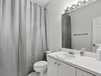 4830 NE 28 Avenue, Lighthouse Point, FL 33064