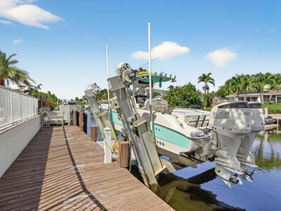 4830 NE 28 Avenue, Lighthouse Point, FL 33064