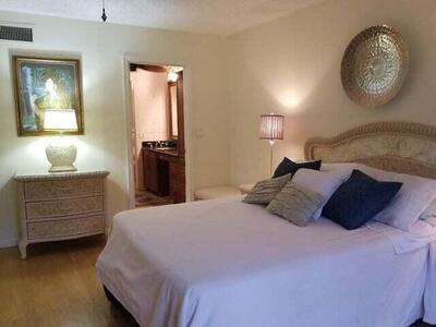 2424 N Federal Highway, Boynton Beach, FL 33435