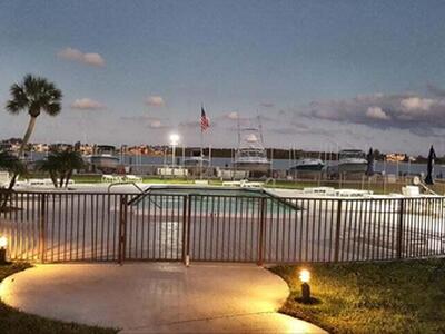 2424 N Federal Highway, Boynton Beach, FL 33435