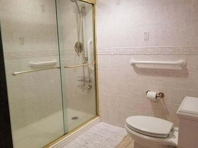 2424 N Federal Highway, Boynton Beach, FL 33435