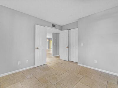 5540 Coach House Circle, Boca Raton, FL 33486