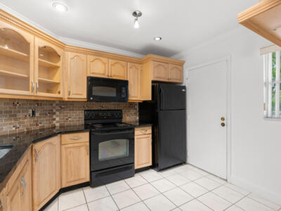 6300 S Falls Cir Drive, Lauderhill, FL 33319