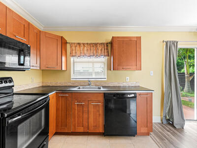 2625 W West Way, Riviera Beach, FL 33404