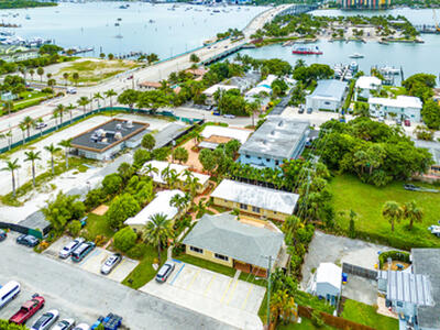 2637 W West Way, Riviera Beach, FL 33404