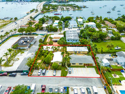 2637 W West Way, Riviera Beach, FL 33404