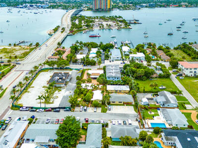 2637 W West Way, Riviera Beach, FL 33404