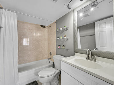 2920 SW 22nd Avenue, Delray Beach, FL 33445