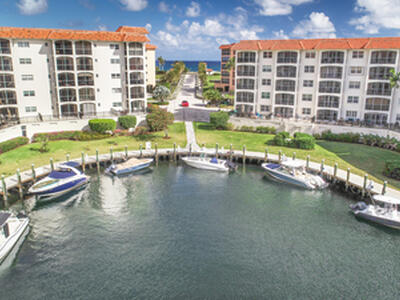 2871 N Ocean Boulevard, Boca Raton, FL 33431