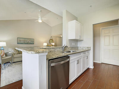 272 Village Boulevard, Tequesta, FL 33469