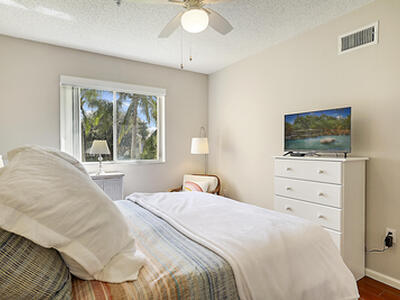 272 Village Boulevard, Tequesta, FL 33469