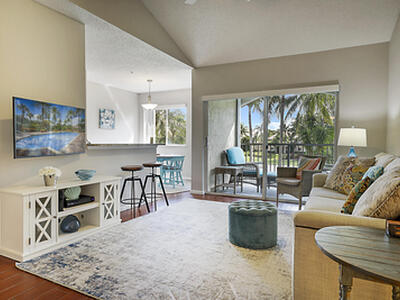 272 Village Boulevard, Tequesta, FL 33469