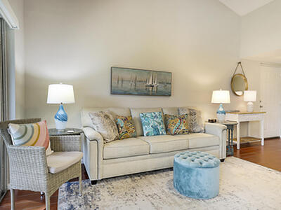 272 Village Boulevard, Tequesta, FL 33469