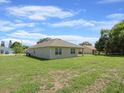 2550 SE Rock Springs Drive, Port Saint Lucie, FL 34952