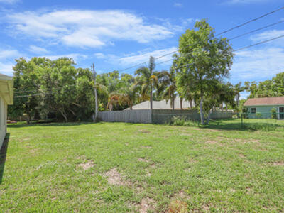 2550 SE Rock Springs Drive, Port Saint Lucie, FL 34952