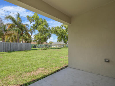 2550 SE Rock Springs Drive, Port Saint Lucie, FL 34952