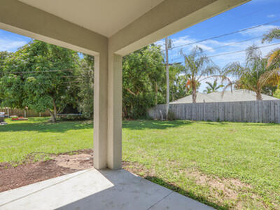2550 SE Rock Springs Drive, Port Saint Lucie, FL 34952