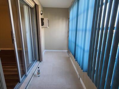 82 Canterbury D, West Palm Beach, FL 33417