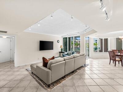 100 SE 5th Avenue, Boca Raton, FL 33432