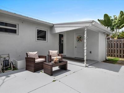 727 Bunker Road, West Palm Beach, FL 33405