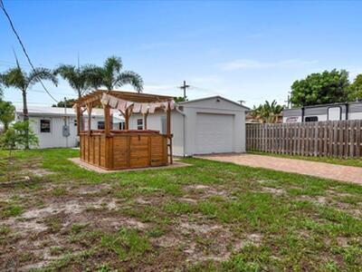 727 Bunker Road, West Palm Beach, FL 33405