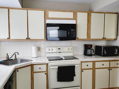 23 Colonial Club Drive, Boynton Beach, FL 33435