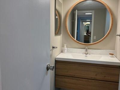 100 Waterway Drive S, Lantana, FL 33462