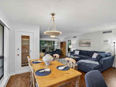 134 Brackenwood Road, Palm Beach Gardens, FL 33418