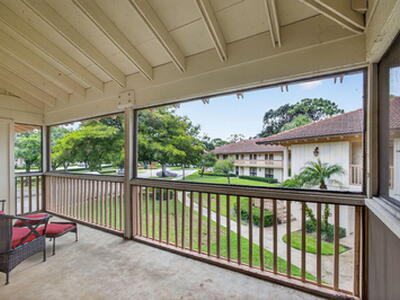 134 Brackenwood Road, Palm Beach Gardens, FL 33418