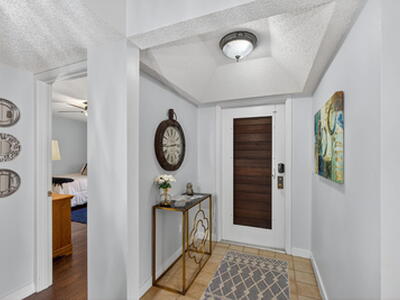 134 Brackenwood Road, Palm Beach Gardens, FL 33418