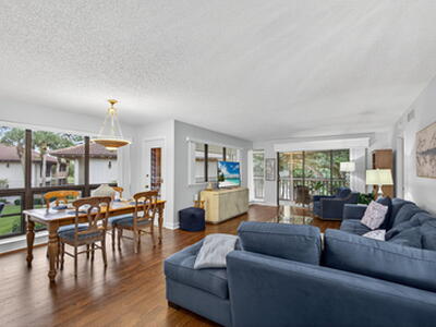 134 Brackenwood Road, Palm Beach Gardens, FL 33418