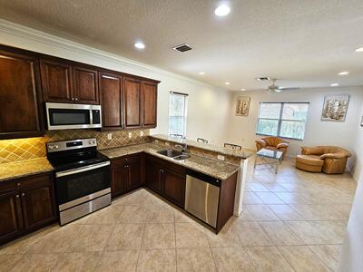 7533 Topiary Avenue, Boynton Beach, FL 33437