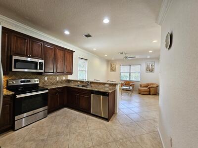 7533 Topiary Avenue, Boynton Beach, FL 33437