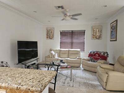 7533 Topiary Avenue, Boynton Beach, FL 33437