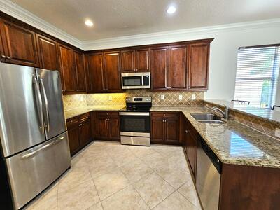 7533 Topiary Avenue, Boynton Beach, FL 33437