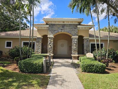 7533 Topiary Avenue, Boynton Beach, FL 33437